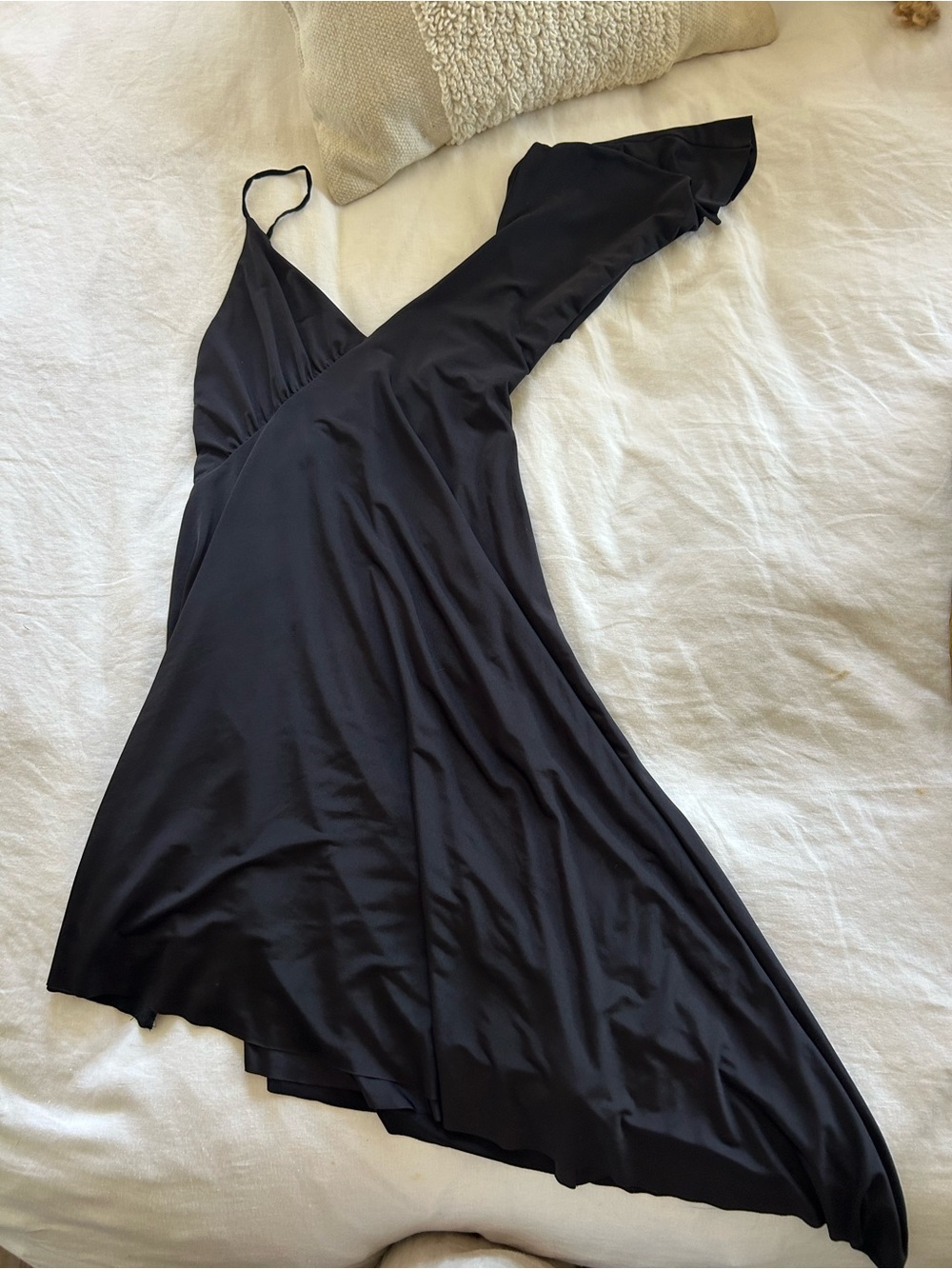 silence + noise Black One-Shoulder Asymmetric Dress